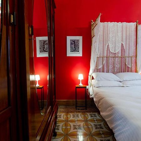 Monreal Boutique Townhouse - R024Rm4 Hotell Paola Eksteriør bilde
